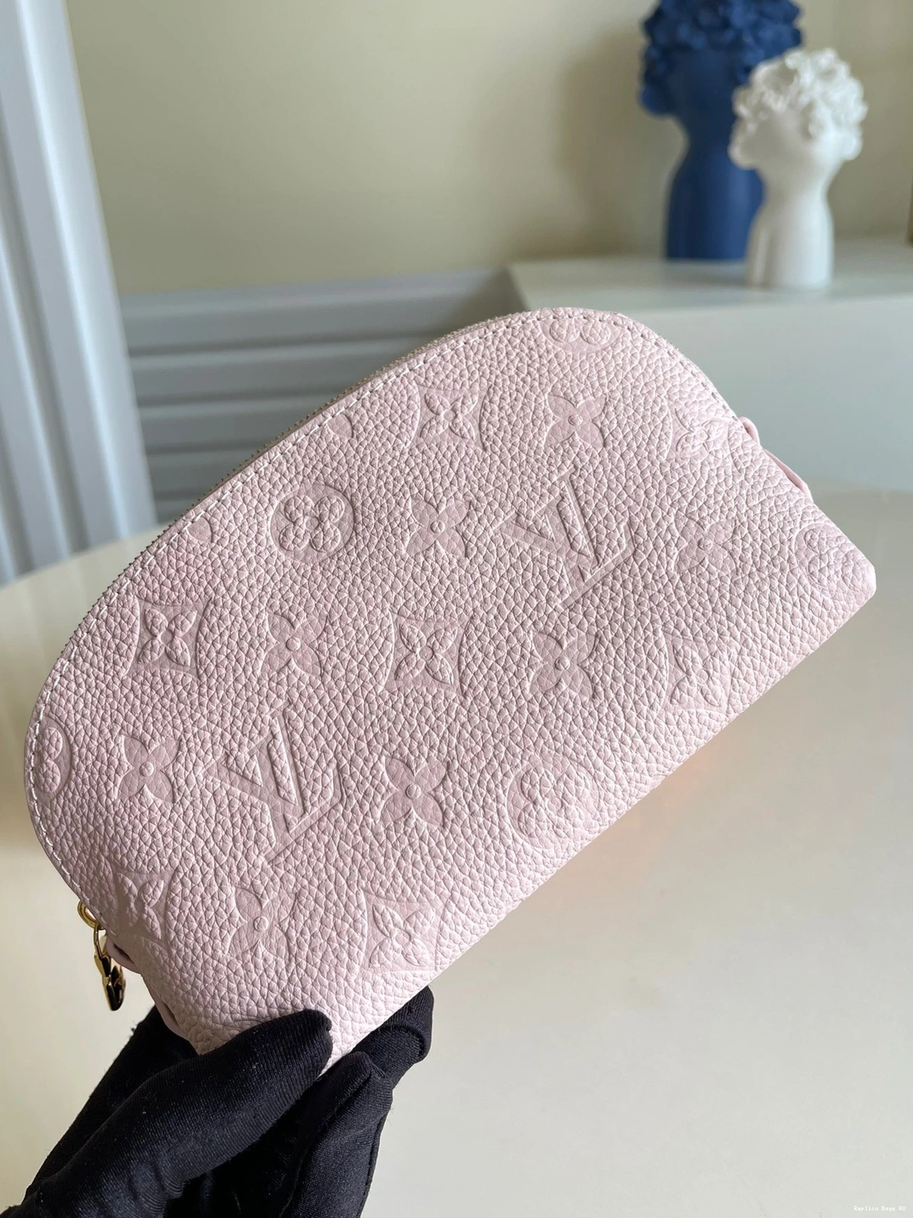 Affordable COSMETIC POUCH VUITTON LOUIS 0723